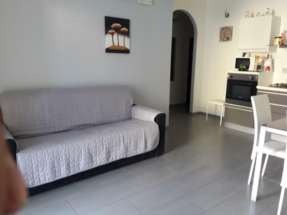 Lucrezia Apartment Valledoria  Buitenkant foto