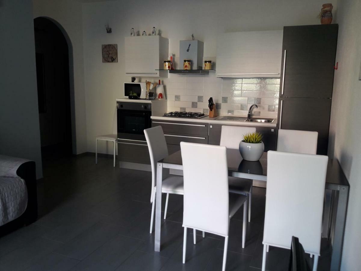 Lucrezia Apartment Valledoria  Buitenkant foto