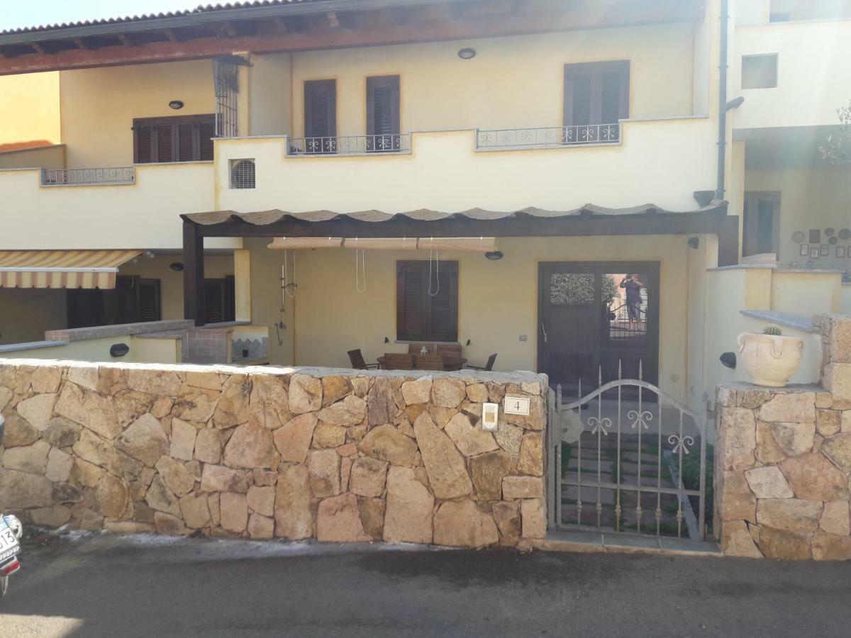 Lucrezia Apartment Valledoria  Buitenkant foto