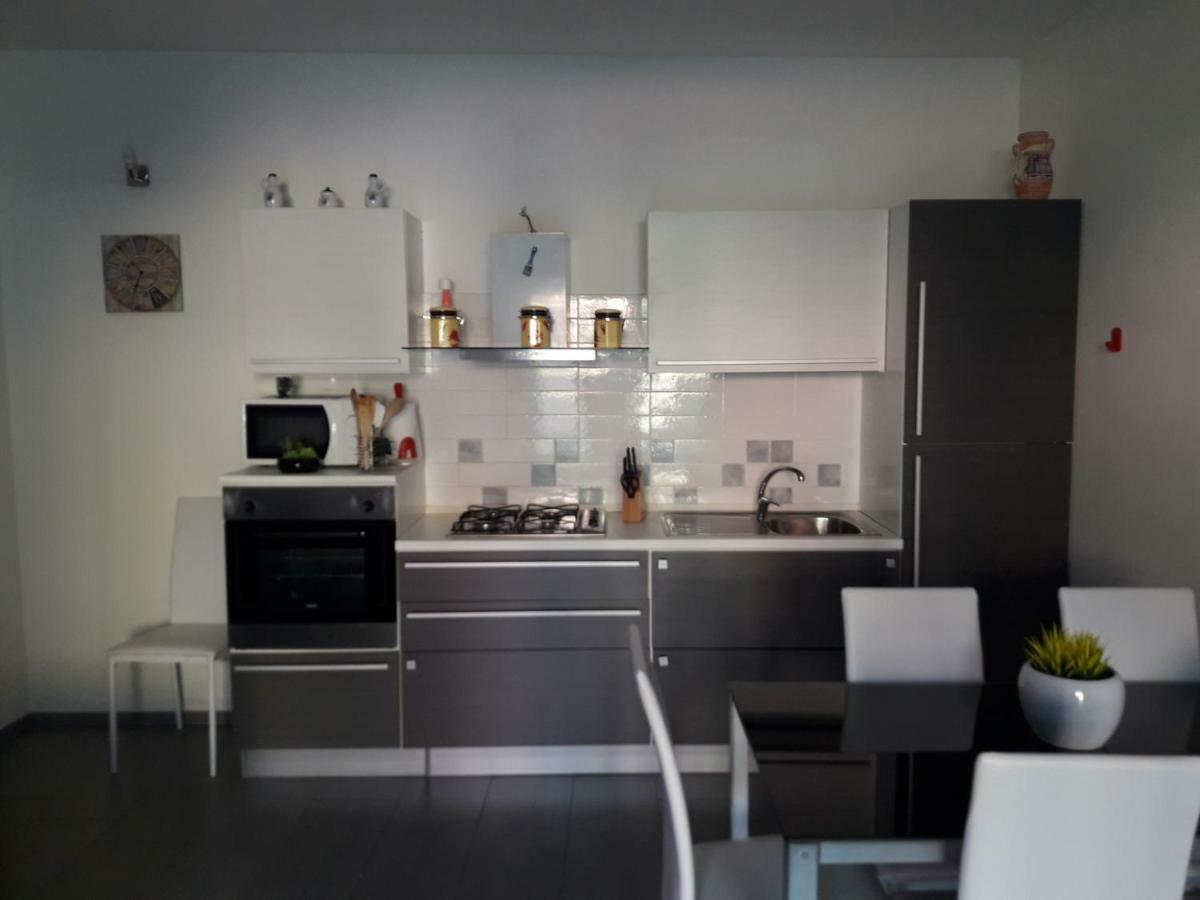 Lucrezia Apartment Valledoria  Buitenkant foto