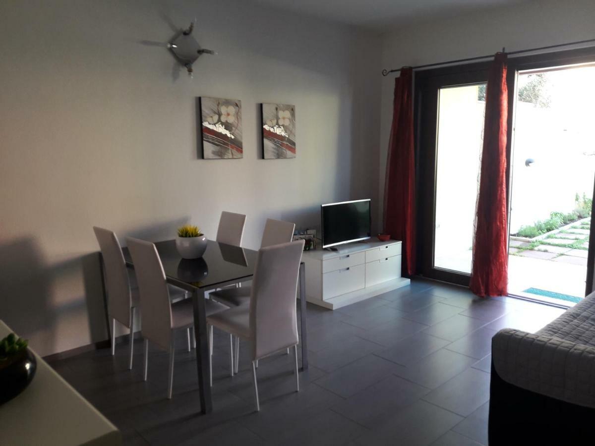 Lucrezia Apartment Valledoria  Buitenkant foto